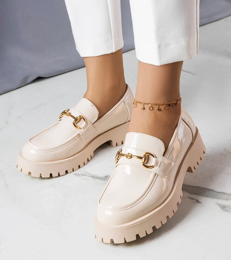 Pantofi Simard bej lăcuiți