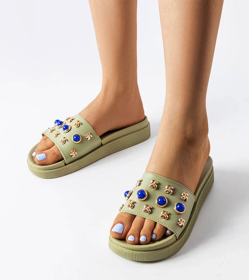 Șlapi Montesarchio cu ornament verde