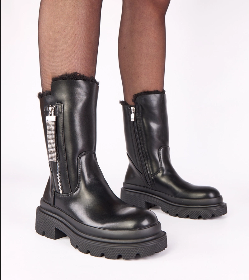 Botine negre pe platformă cu fermoar decorativ cu cristale Asta