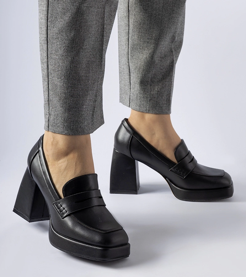 Pantofi negri cu toc înalt Reel