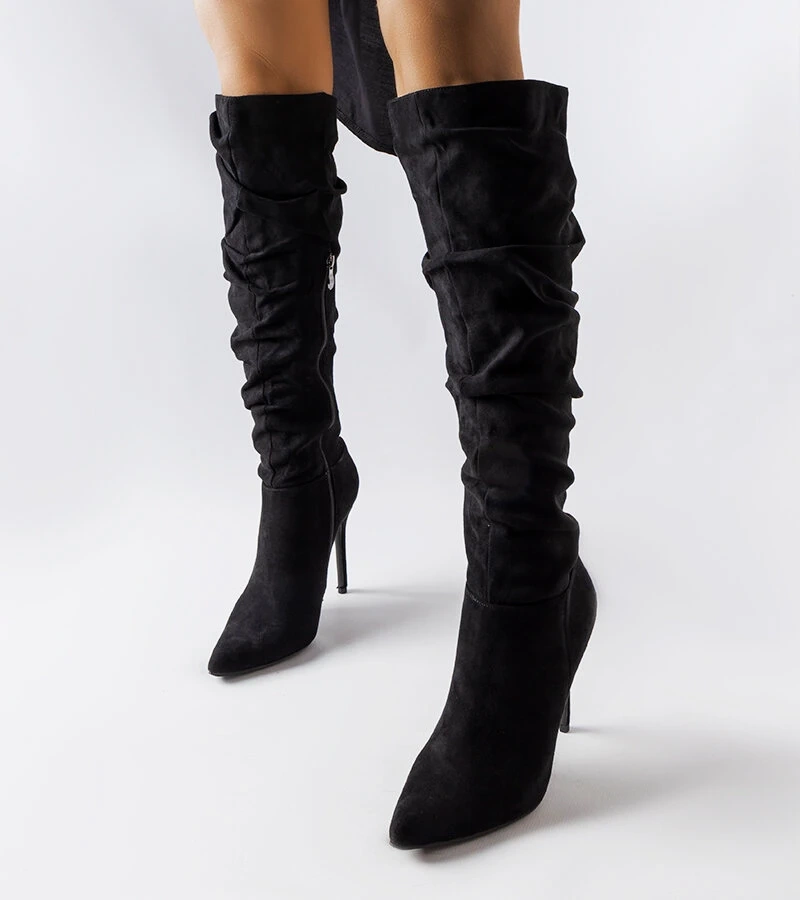 Cizme negre cu toc stiletto încrețit de Deli