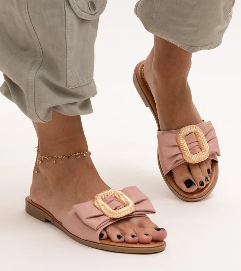 Papuci roz cu catarama Limera