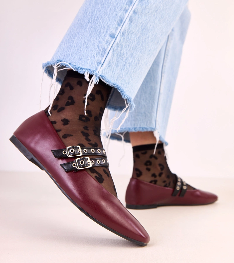 Balerini bordo cu vârf pătrat și catarame Alfira