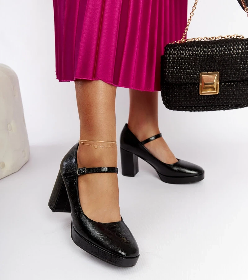 Pantofi cu toc gros lăcuiți negri Cher