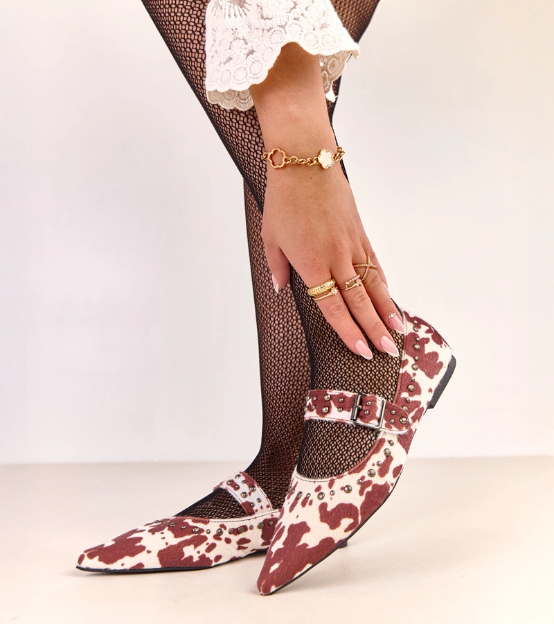 Balerini maro cu pete de vacă decorați cu ținte Loresi