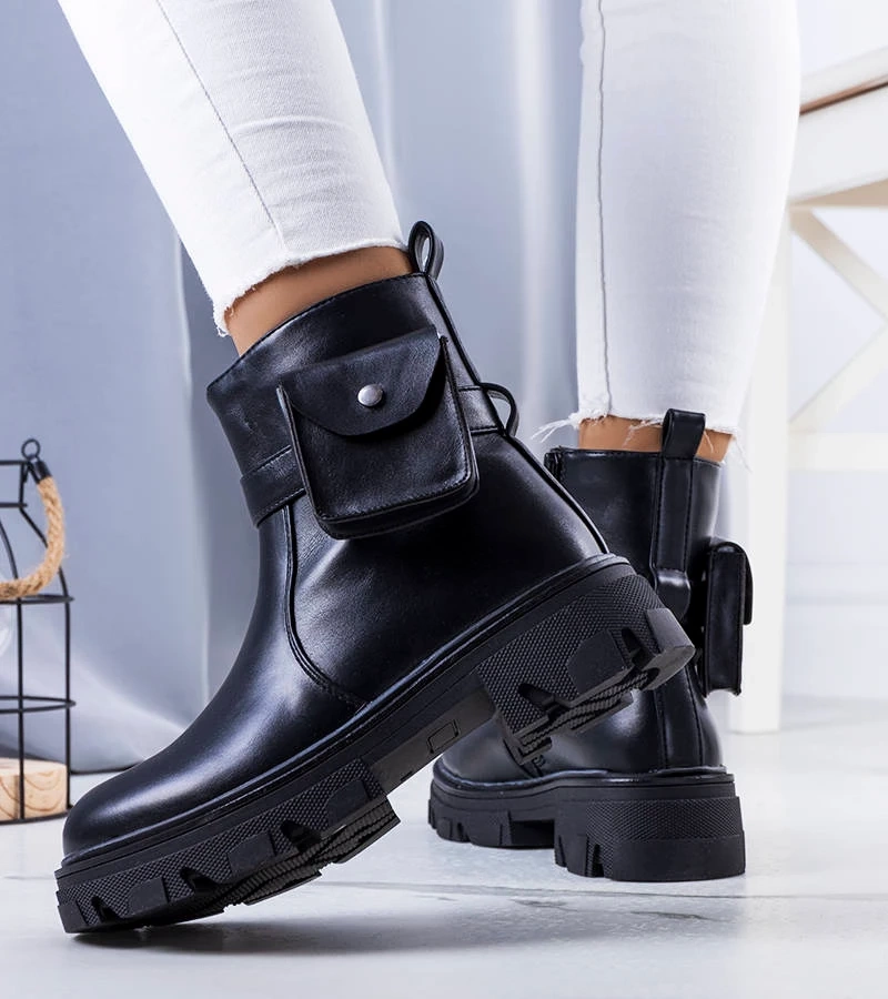 Cizme negre cu pliculeț Lilliana