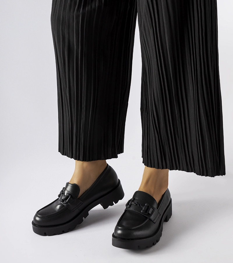 Pantofi cu talpă din piele Fauna