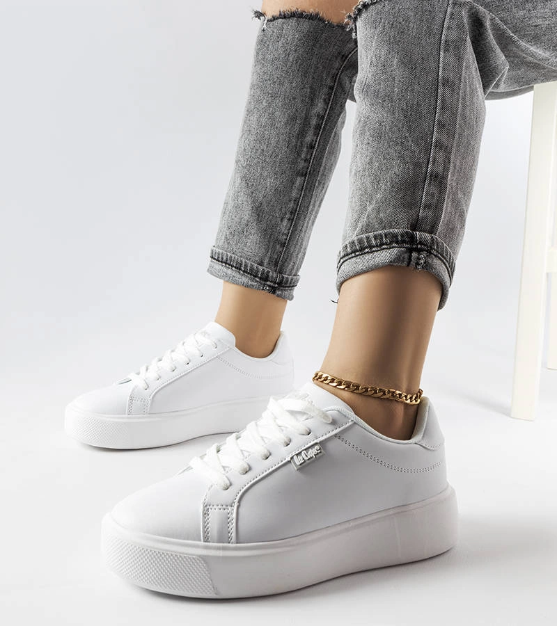 Adidași albi Lee Cooper LCW-23-32-1707L