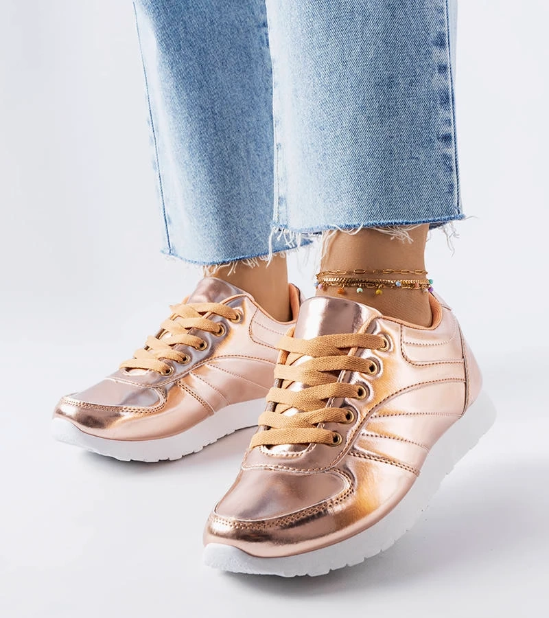 Adidași cu platformă bej de Lanoie