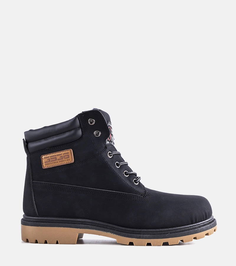 Trapper Snell izolat negru