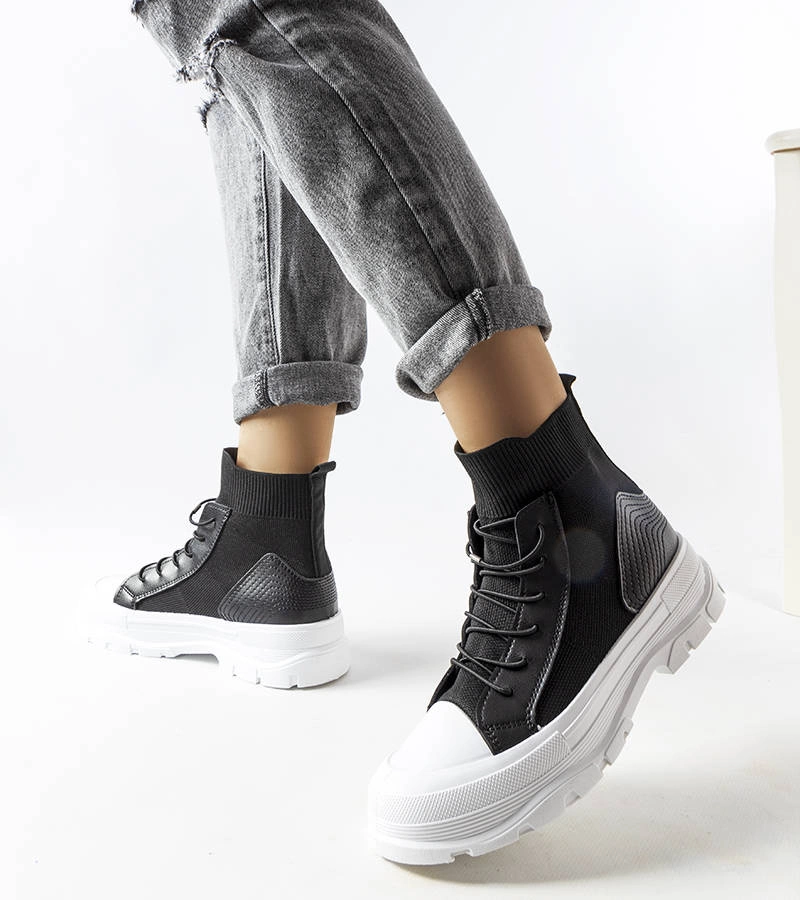 Pantofi de sport negri cu partea superioară flexibilă de Pru