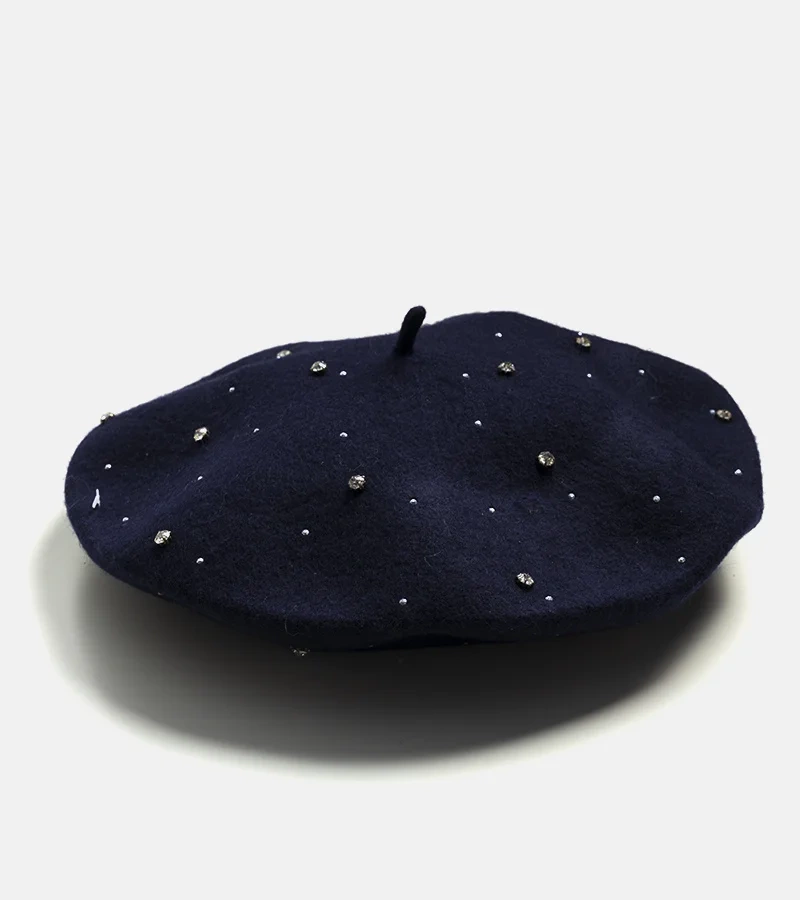 Bereta albastru marin Maniere