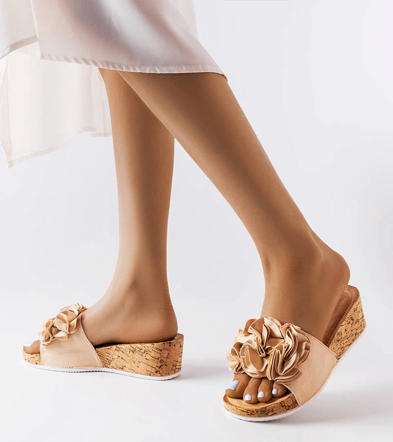 Estella flip-flops bej pe tocuri Estella