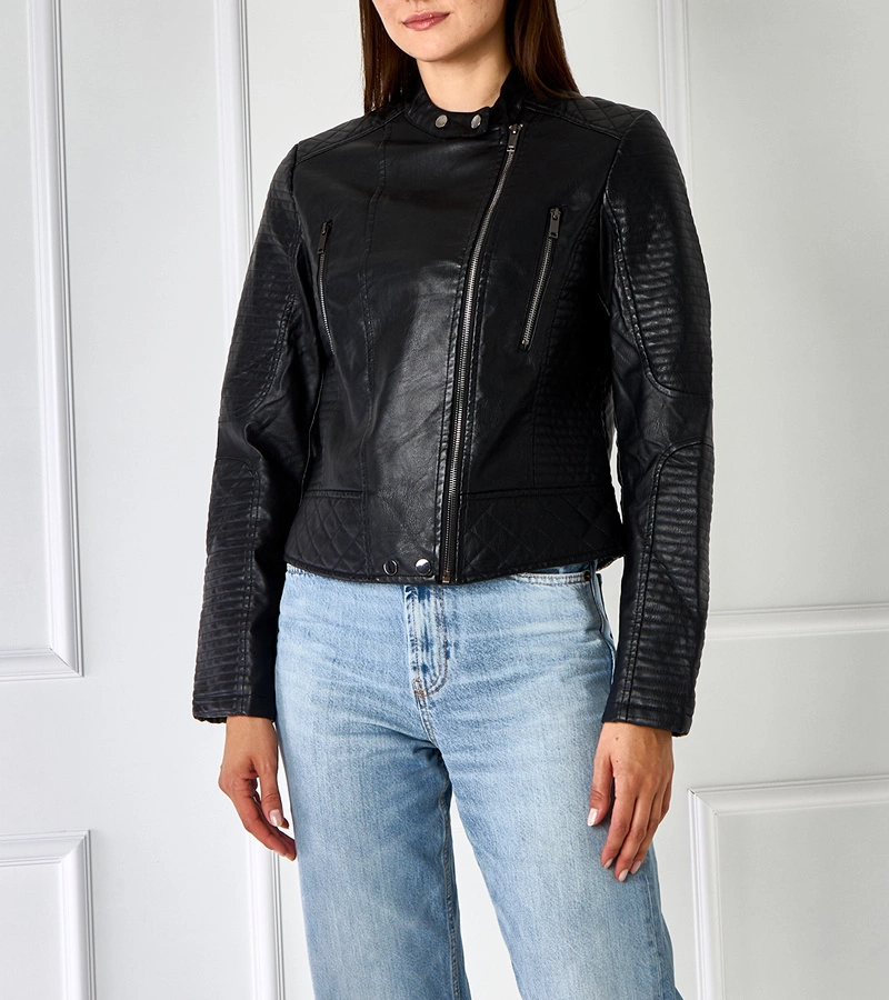 Jachetă neagră din piele ecologică ramones de Chaussée