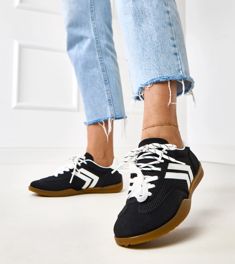 Adidași negri din plasă tip teniși cu inserție albă Malkan