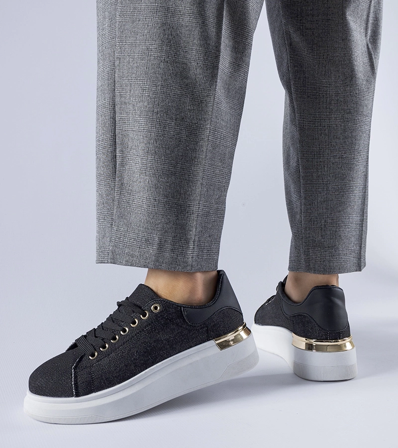 Adidași negri pe platformă Scuderlando