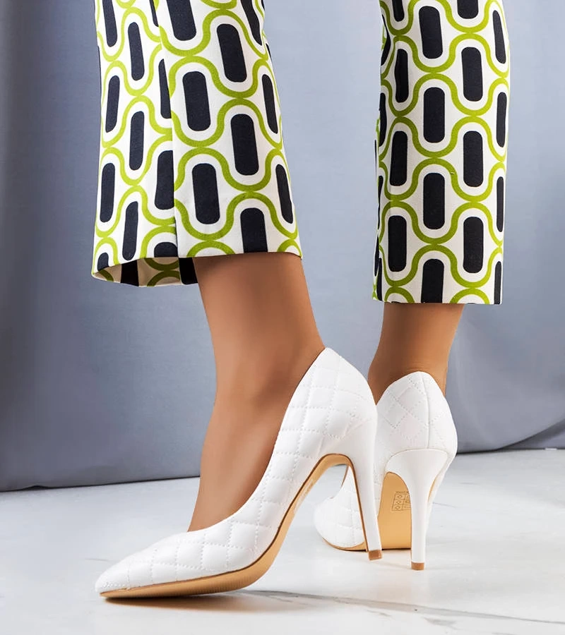 Stilettos matlasate albe Nadelia