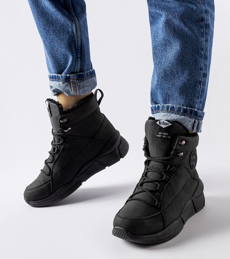 Bocanci negri înalți Lee Cooper LCJ-23-44-1979L