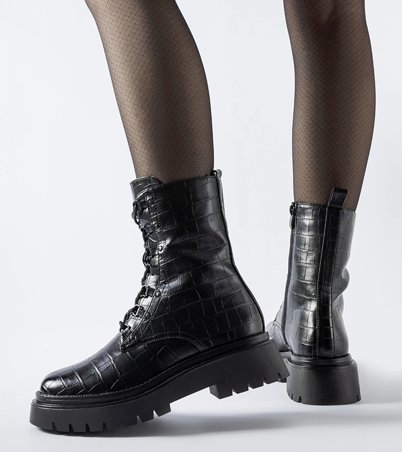 Bocanci căptușiți negri lucioși Cressac