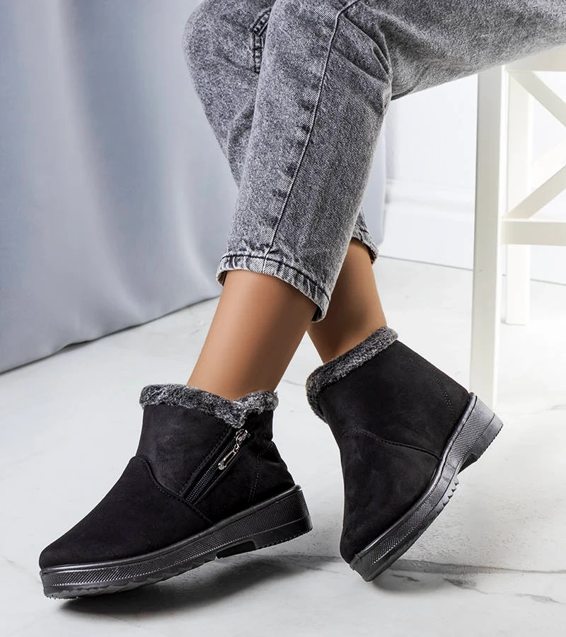 Cizme de zăpadă negre izolate cu blană artificială Wren