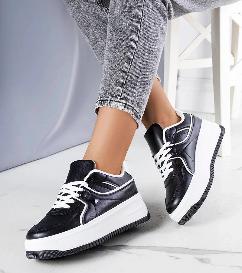 Adidași negri cu platformă Juanita