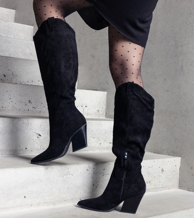 Cizme de cowboy stiletto izolate negre de la Arsenio