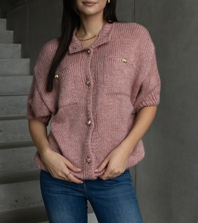 Pulover damă roz cu mânecă scurtă nasturi decorativi Shela