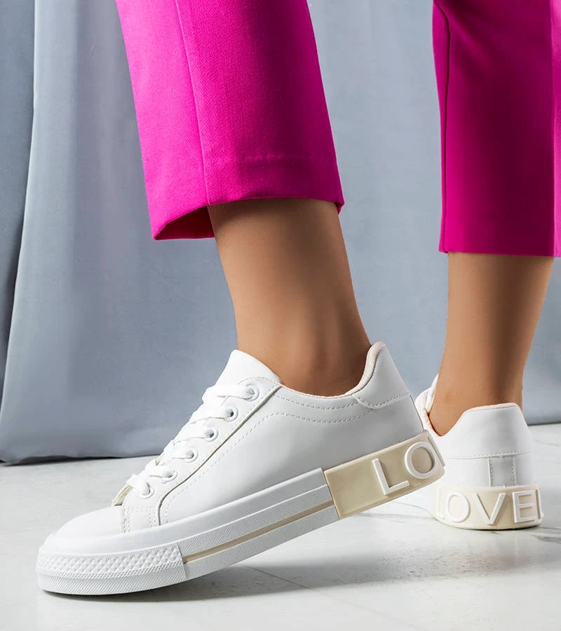 Pantofi de sport albi și bej cu inscripția Nora