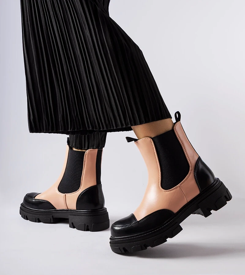 Botinele Albany negre și roz