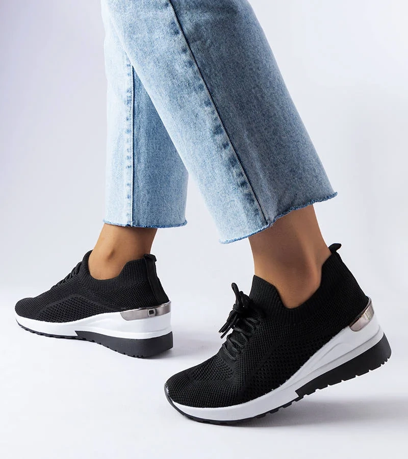 Alberica adidași negri pe tocuri