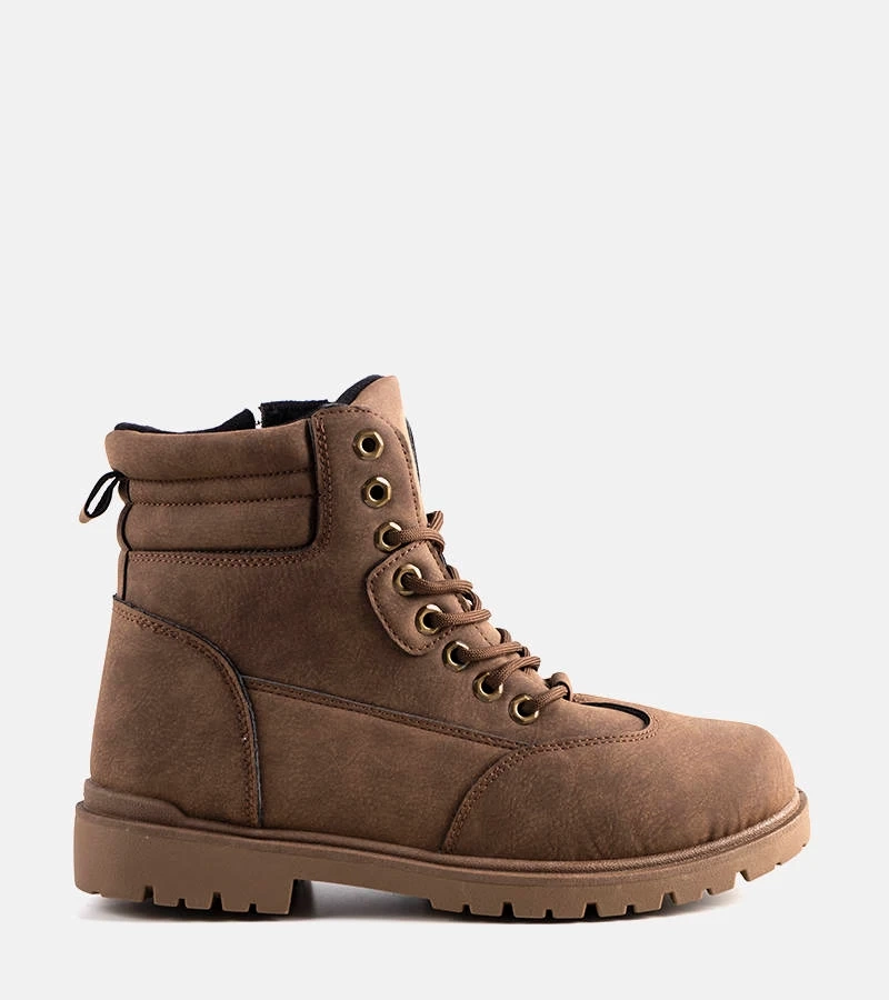 Capcane Hadleigh izolate maro