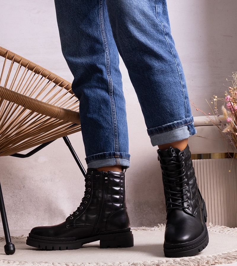 Black Tellin trappers