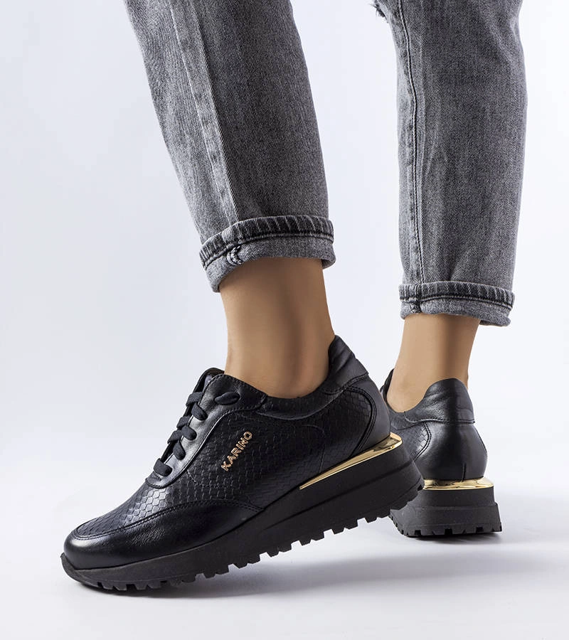 Adidași Karino din piele neagră