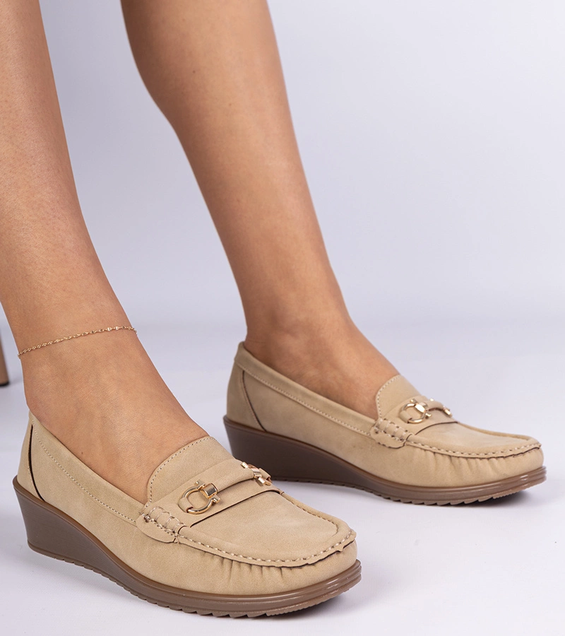 Mocasini damă maro pe pană cu finisaj mat Sambada