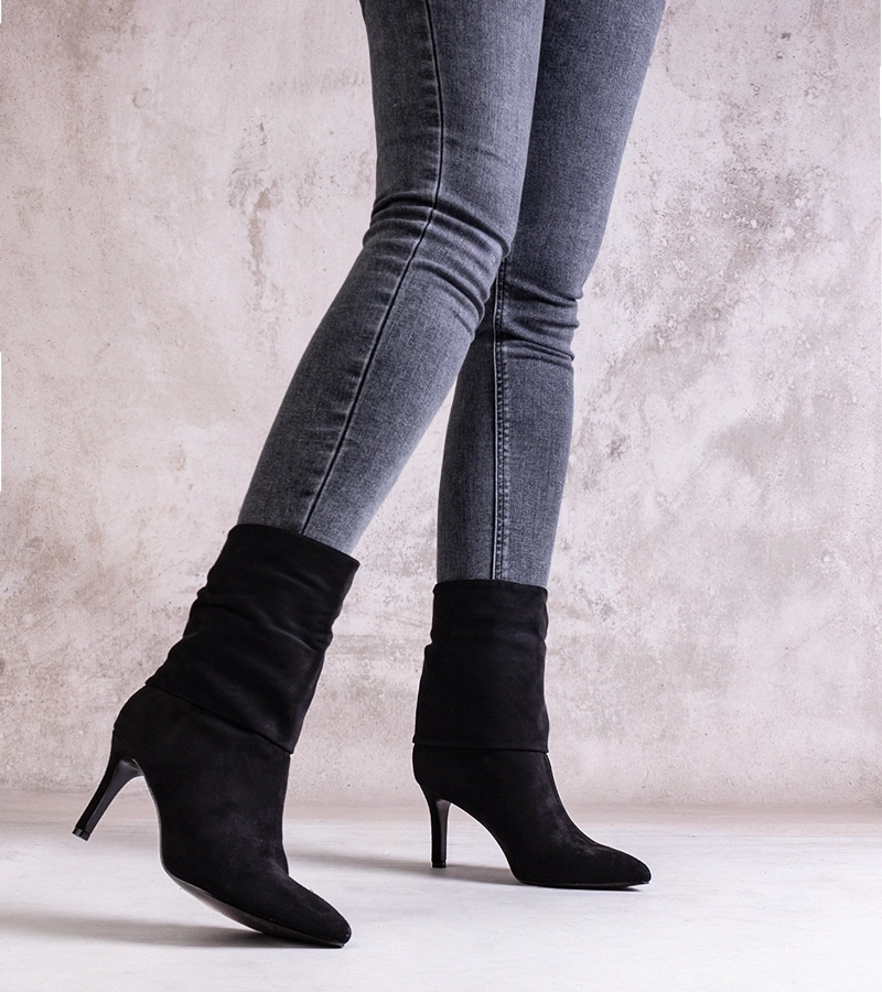 Botine negre cu toc Bileis.