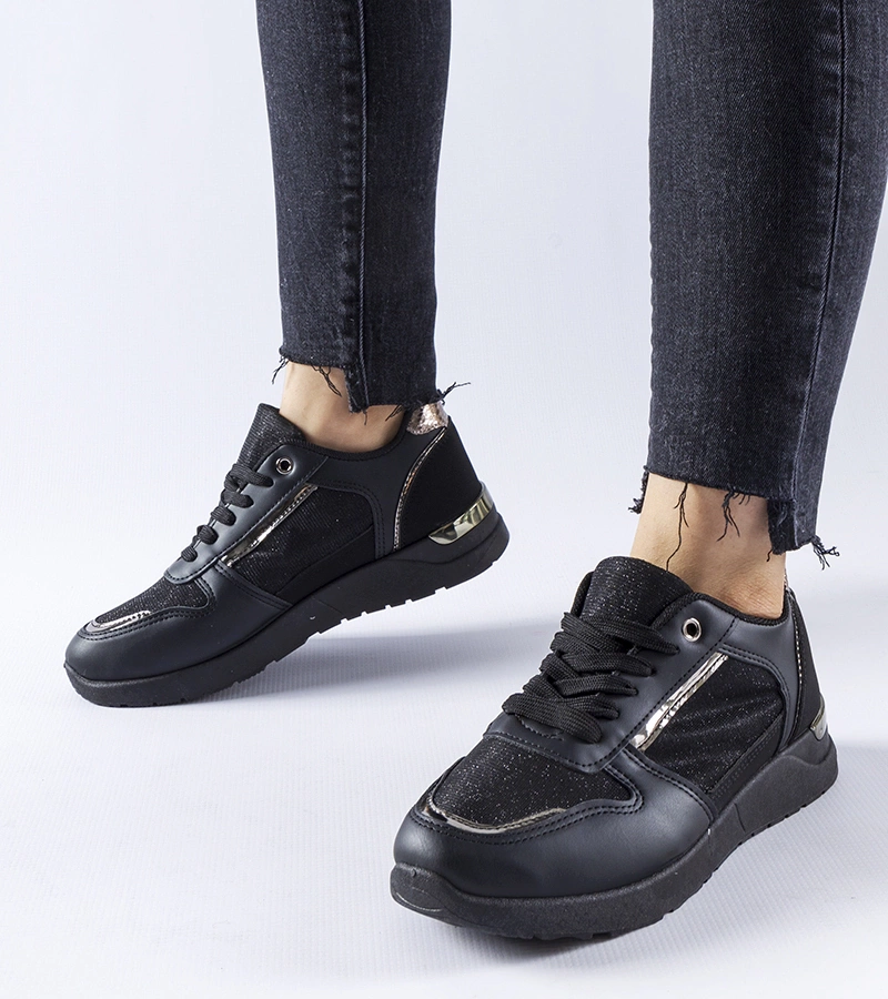 Adidași negri cu fir decorativ Facondo