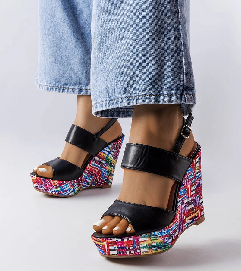 Sandale negre cu toc înfrumusețat Westtide