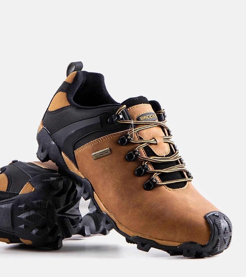 Capcane izolate maro Bamroks