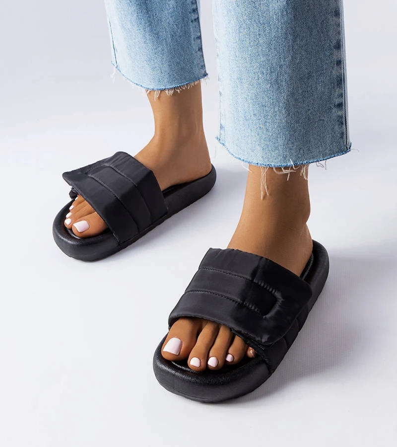 Șlapi negri cu închidere velcro Aleron