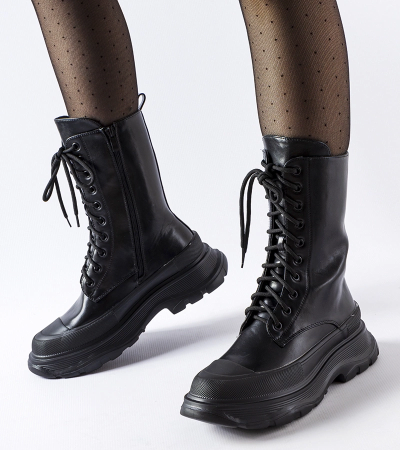 Crosia negru cu talpă groasă neagră