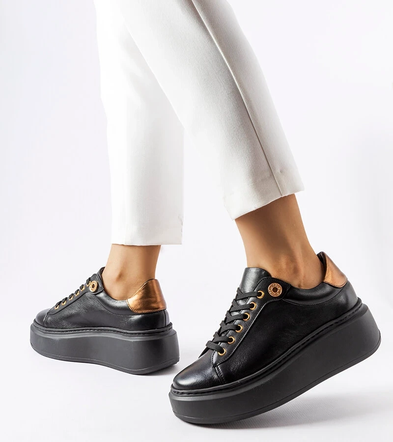 Adidași Karino din piele neagră