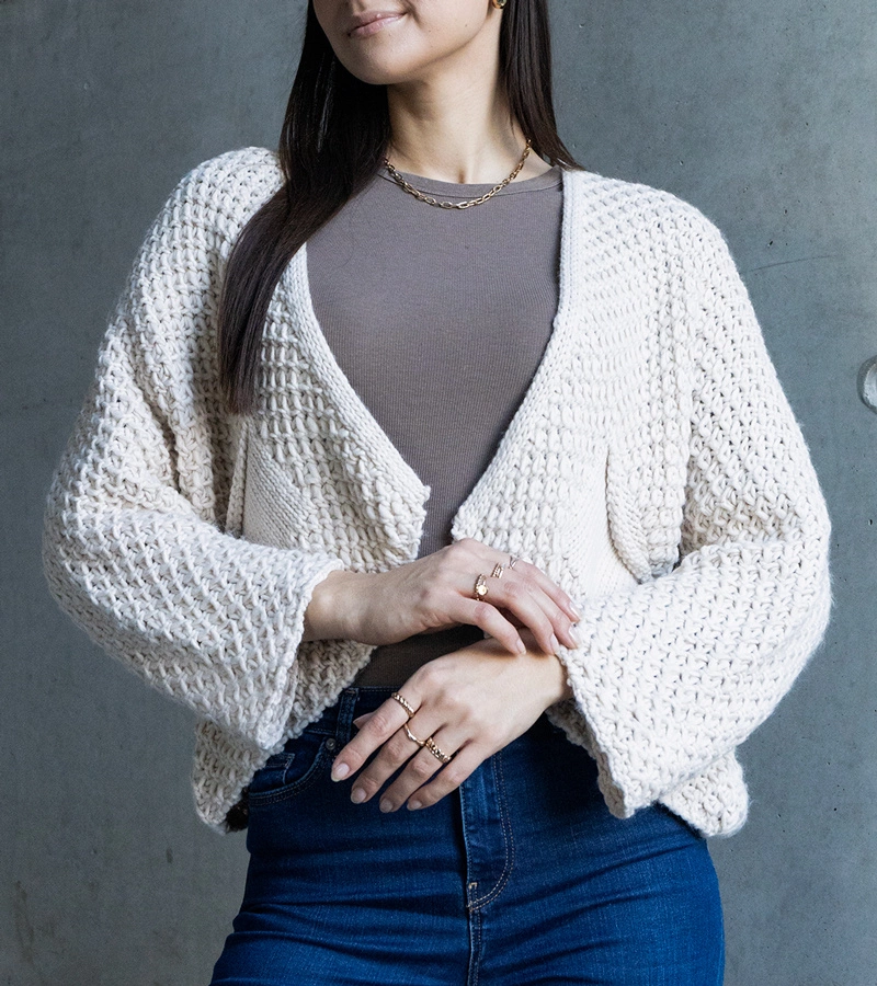 Cardigan alb tip pelerină Nira