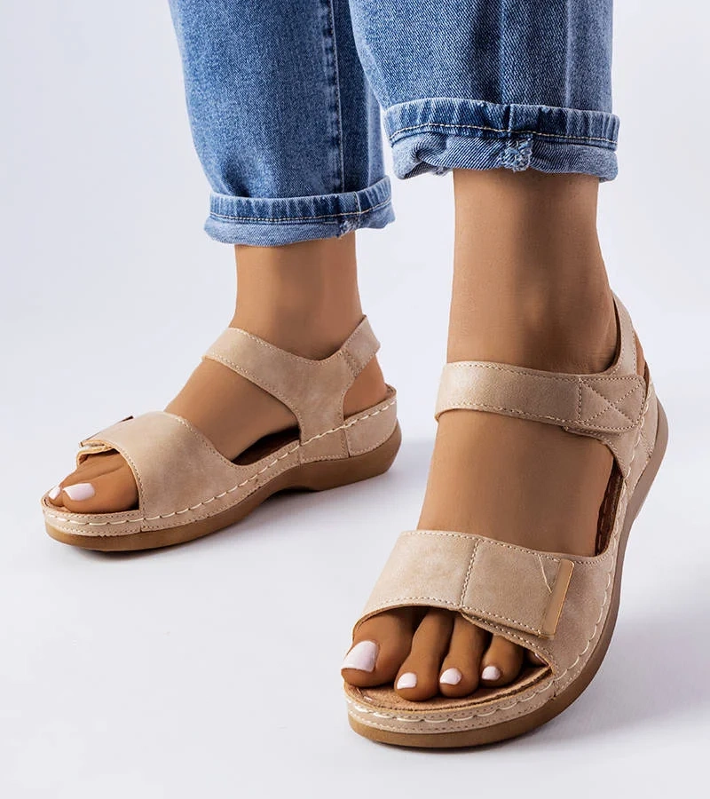 Sandale cu tocuri joase Vallis bej