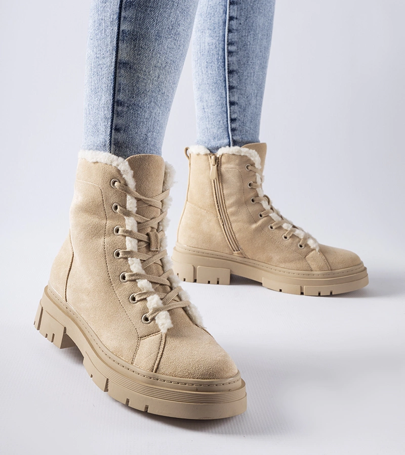 Ghete bej căptușite cu piele ecologică tip zamsă Chamblee