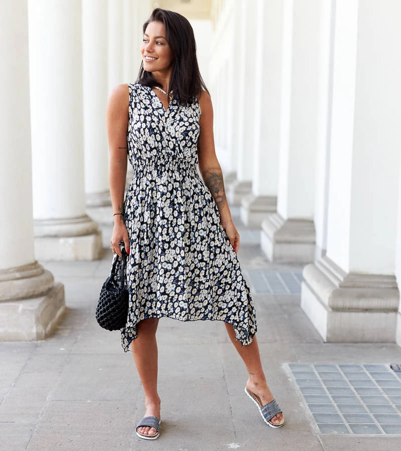 Rochie neagră cu flori de Grado