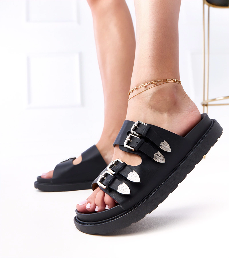 Papuci negri de damă cu catarame decorative Fetta