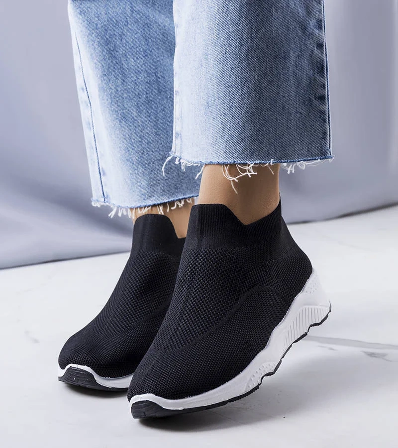 Adidași negri cu gleznă Roes