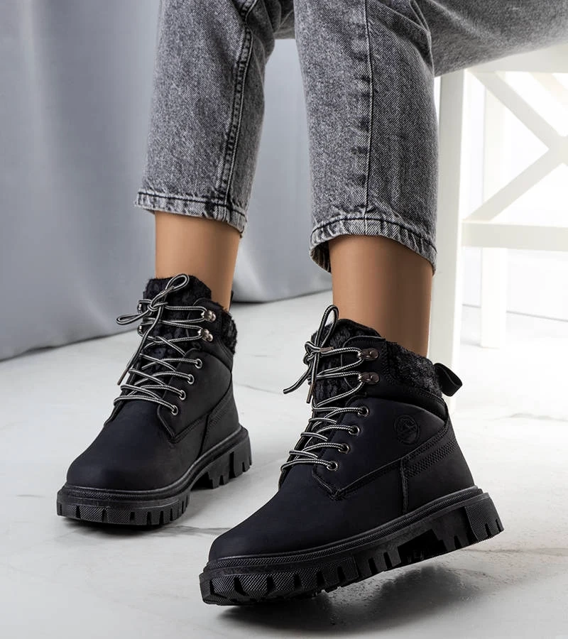 Femeile negre de la Didians trappers