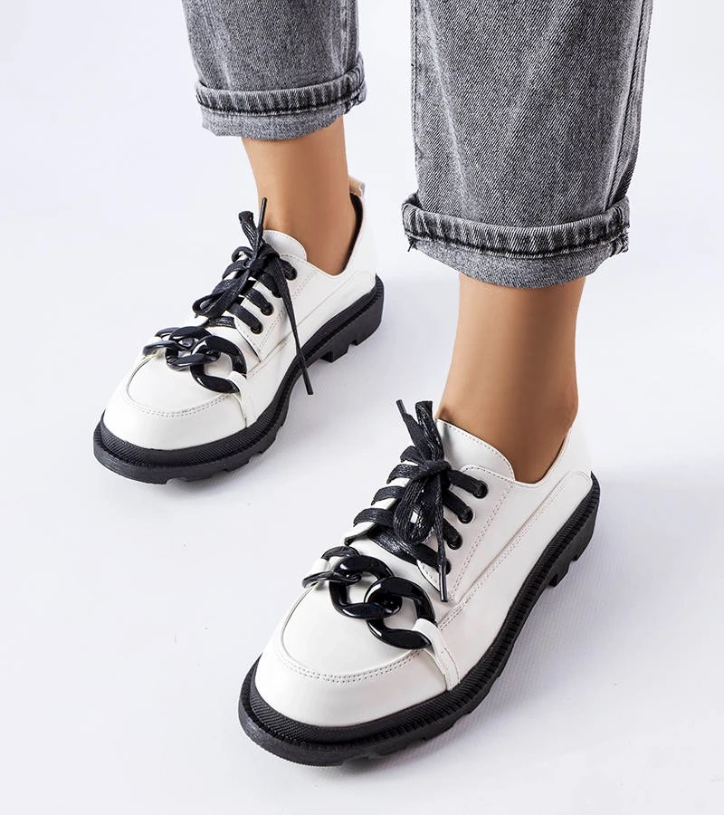 Pantofi albi cu lanț Allain