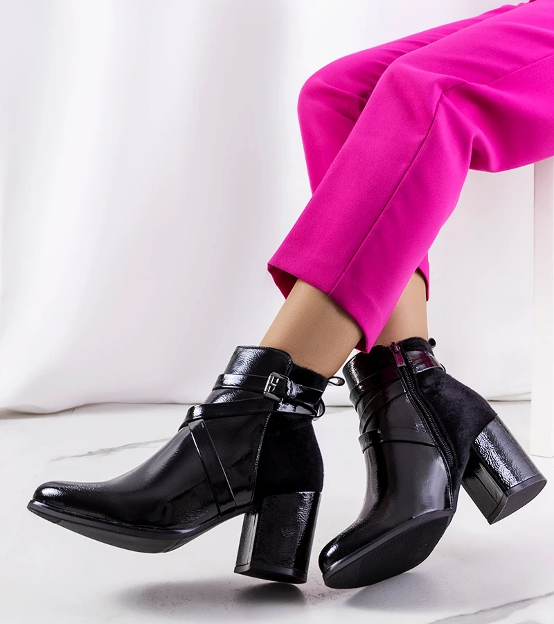 Cizme Mossley lăcuite negru